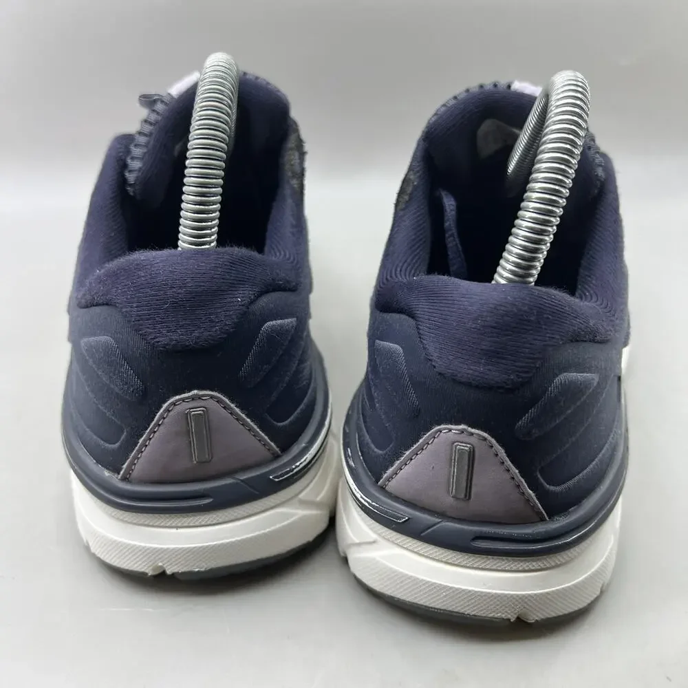 Brooks Dyad 11 Running Shoes Women Size 7 B Gray White Comfort Cushion Sneakers